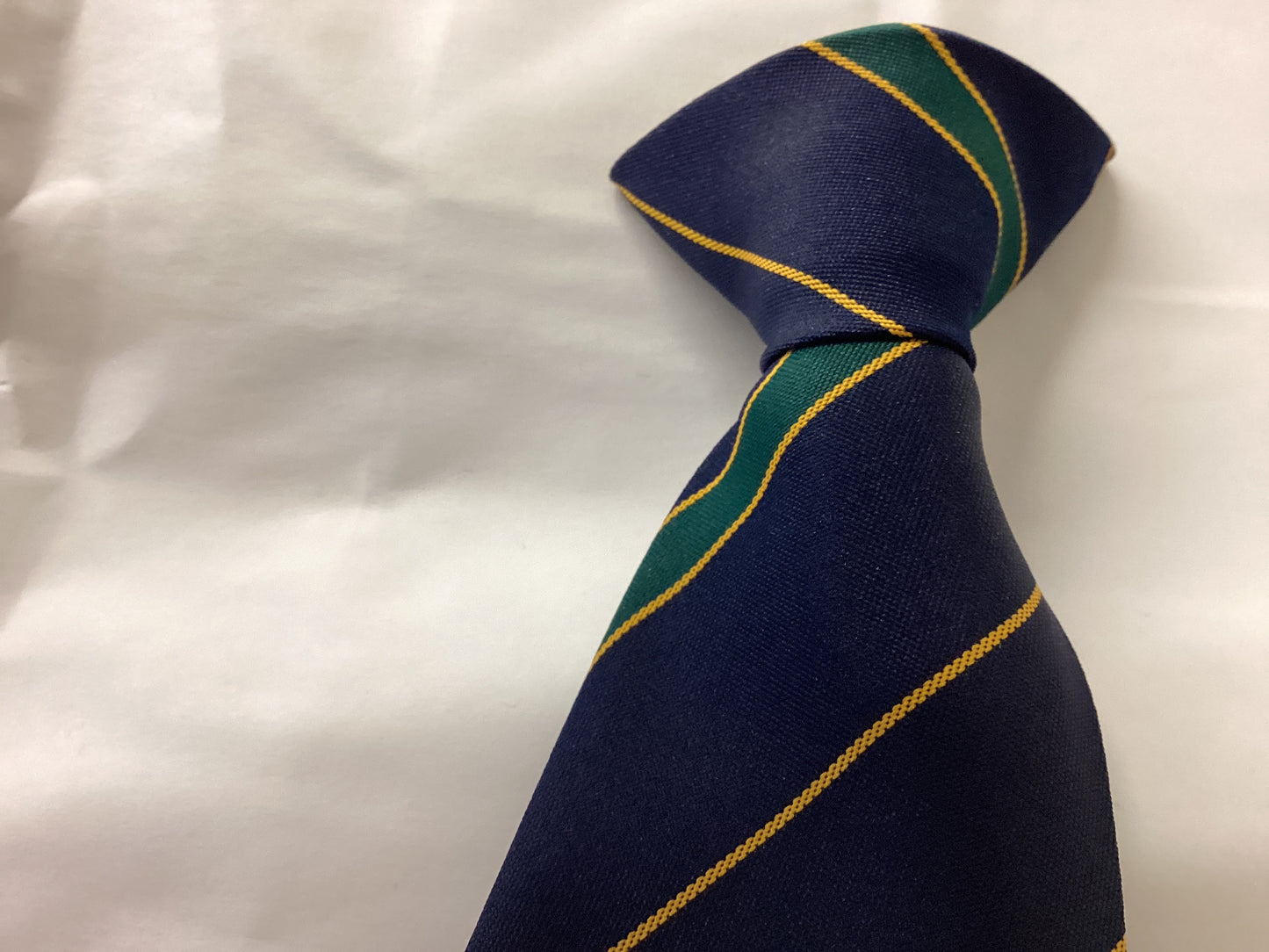 Carisbrooke College Tie