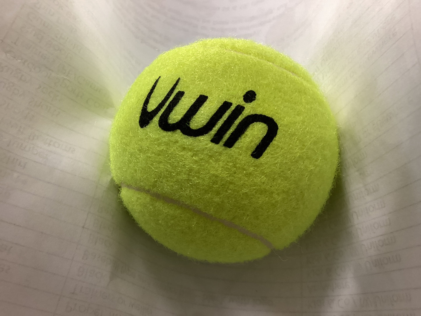 Single Tennis Ball